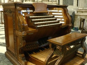  Consolle Organo Cattedrale di Genova 